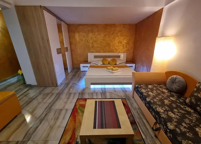 Golden Studio- Panoramic View With Terrace Apartment Bucharest