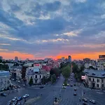 Διαμέρισμα Golden Studio- Panoramic View With Terrace Βουκουρέστι
