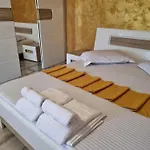 Golden Studio- Panoramic View With Terrace Διαμέρισμα Βουκουρέστι