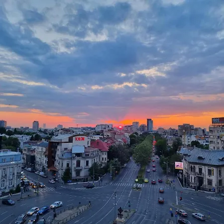 דירה Golden Studio- Panoramic View With Terrace בוקרשט