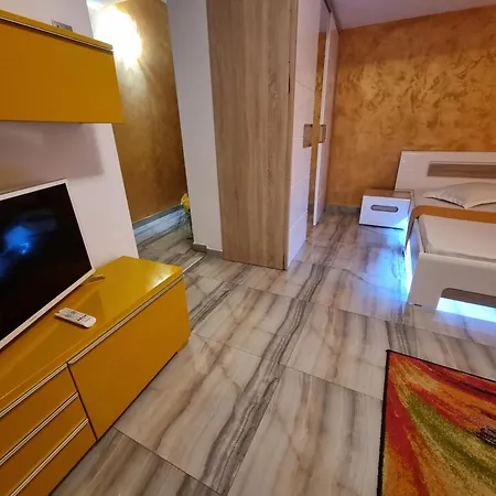 Golden Studio- Panoramic View With Terrace Apartament *