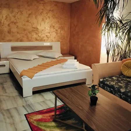 Golden Studio- Panoramic View With Terrace *