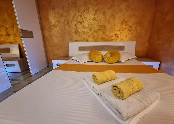 Golden Studio- Panoramic View With Terrace Apartman