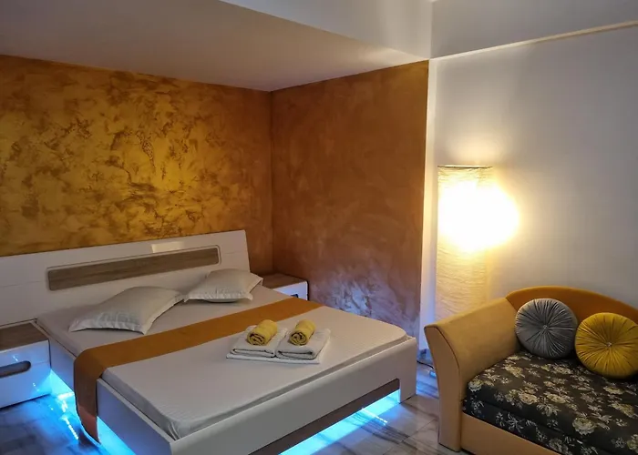 Golden Studio- Panoramic View With Terrace Apartman