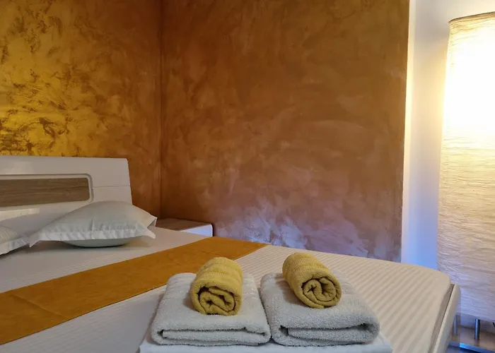 Golden Studio- Panoramic View With Terrace Apartman