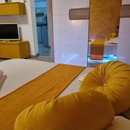 דירה Golden Studio- Panoramic View With Terrace *