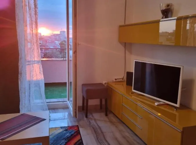 Golden Studio- Panoramic View With Terrace