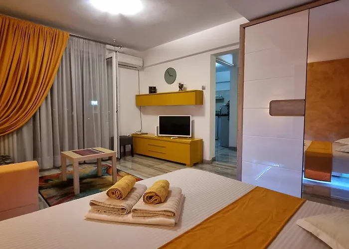 Golden Studio- Panoramic View With Terrace * 부쿠레슈티