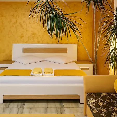 Golden Studio- Panoramic View With Terrace Bucarest